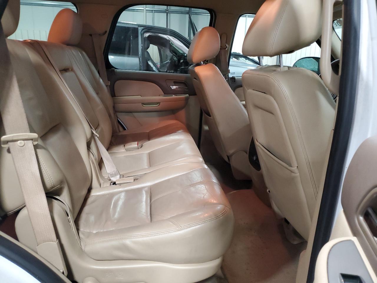 CHEVROLET TAHOE K1500 LT