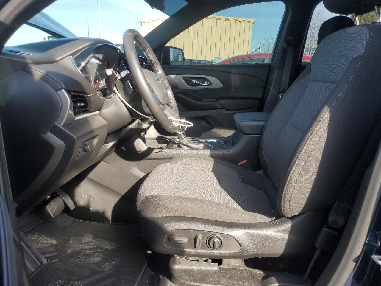 CHEVROLET TRAVERSE LT