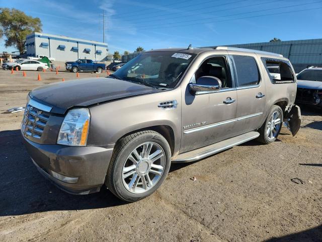 CADILLAC ESCALADE E