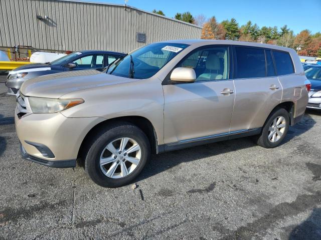 TOYOTA HIGHLANDER