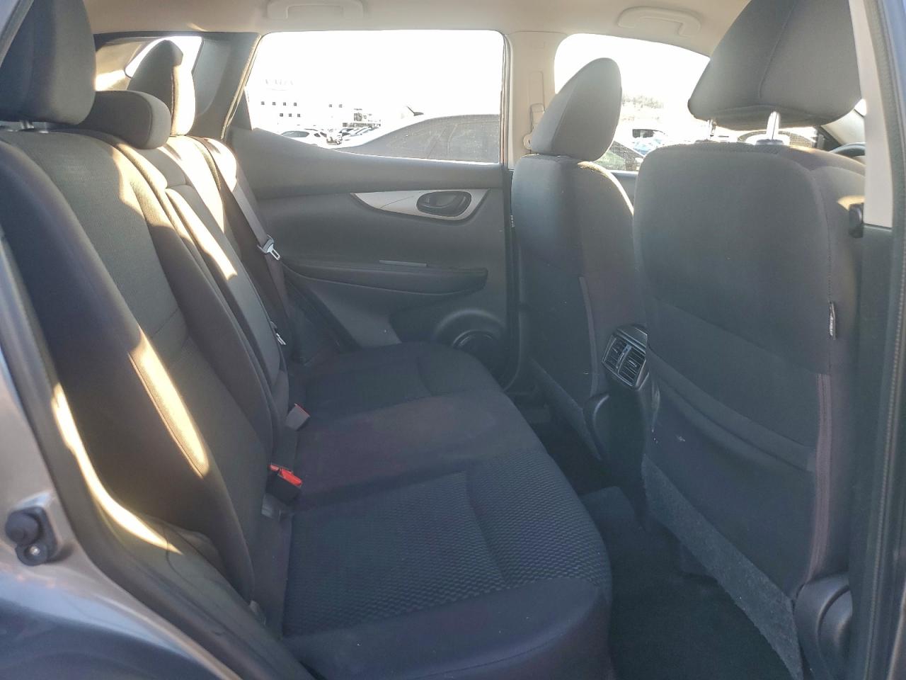 NISSAN ROGUE SPORT S