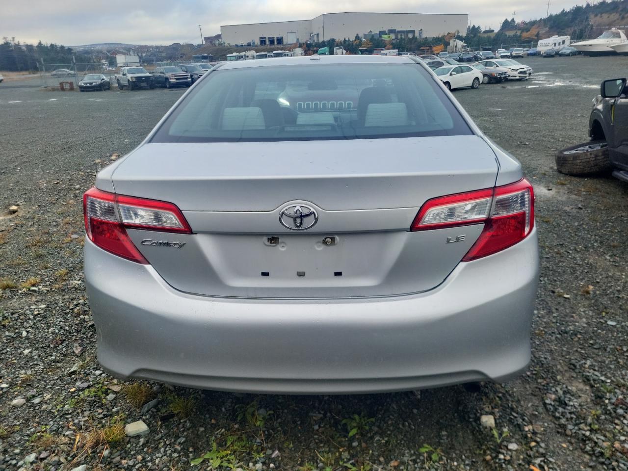 TOYOTA CAMRY BASE