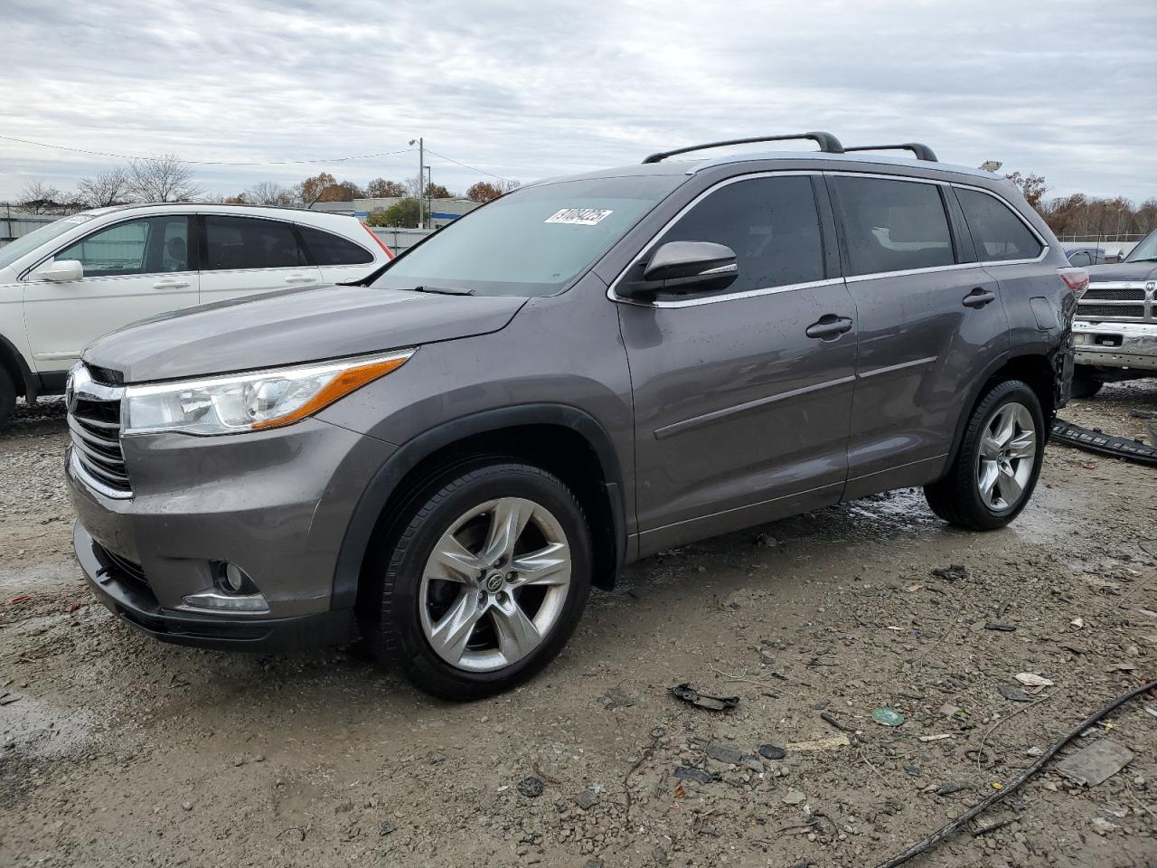 TOYOTA HIGHLANDER LIMITED