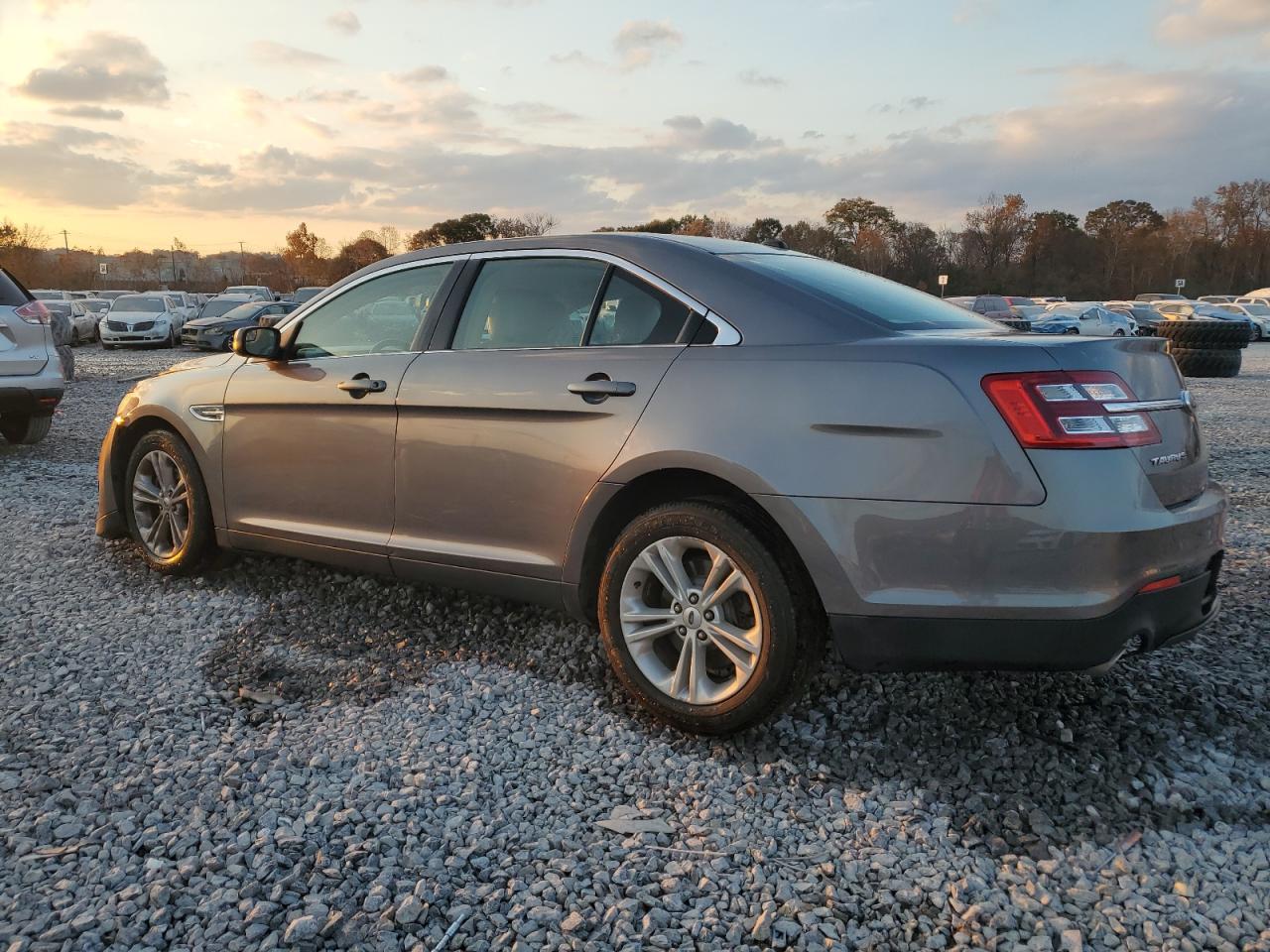 FORD TAURUS SEL