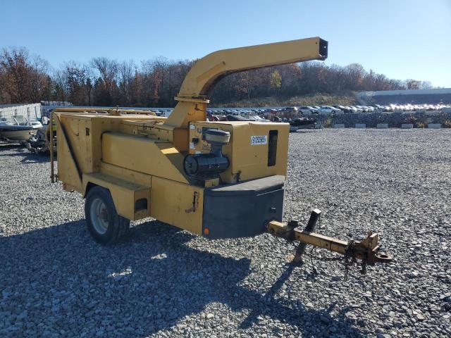 Global Auto Auctions: 2002 VERMEER CHIPPER