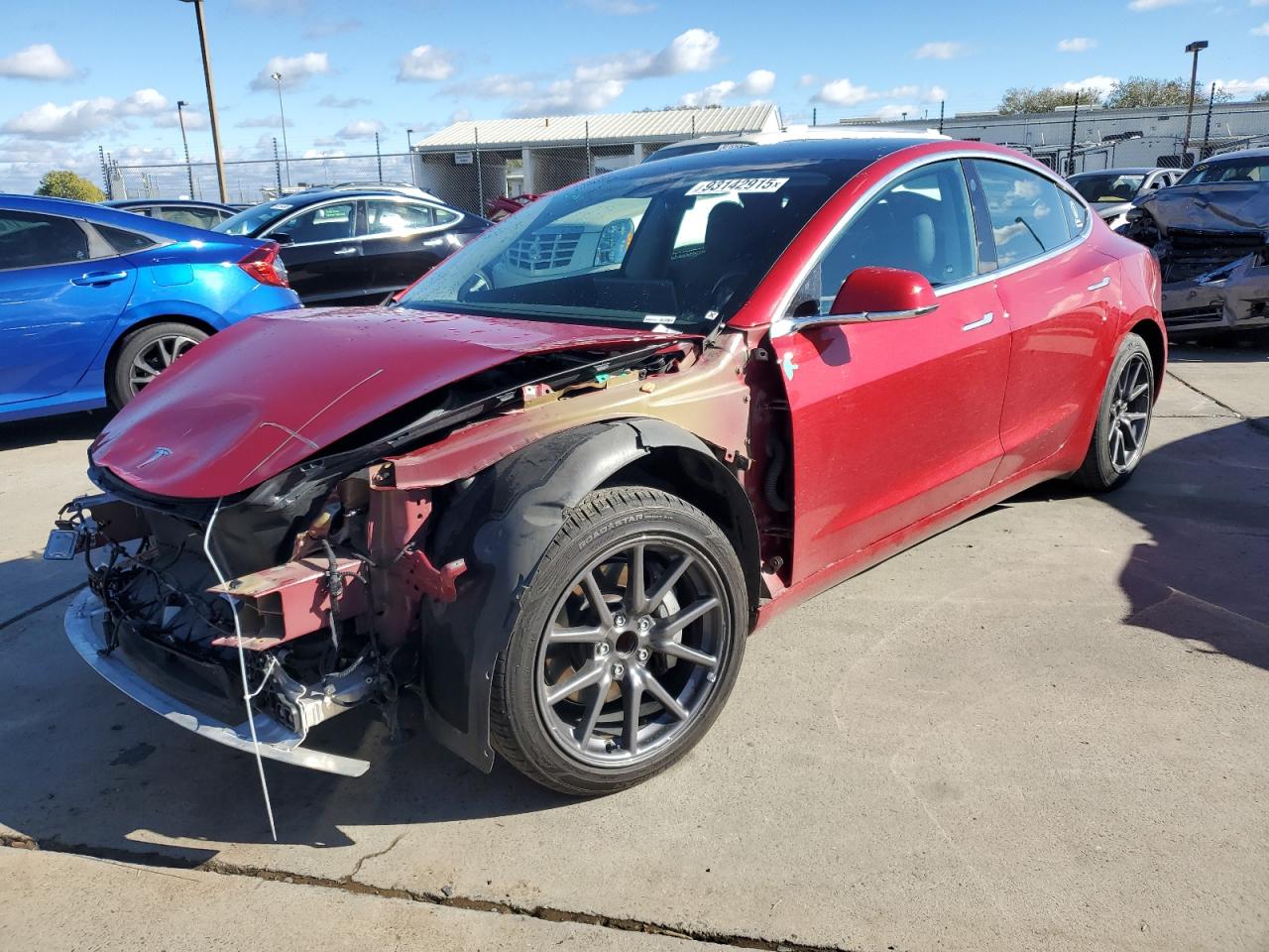 TESLA MODEL 3