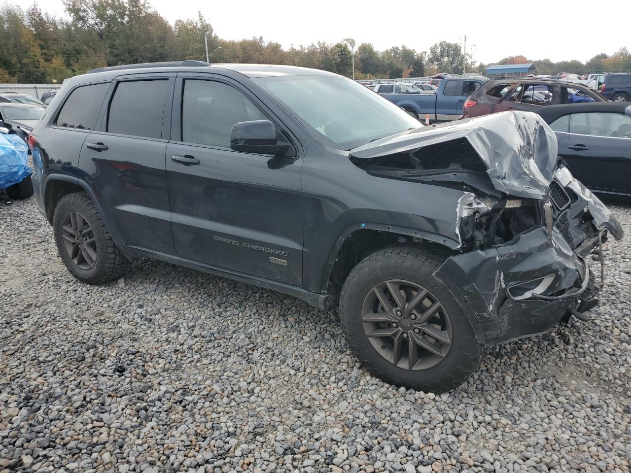 JEEP GRAND CHEROKEE LAREDO