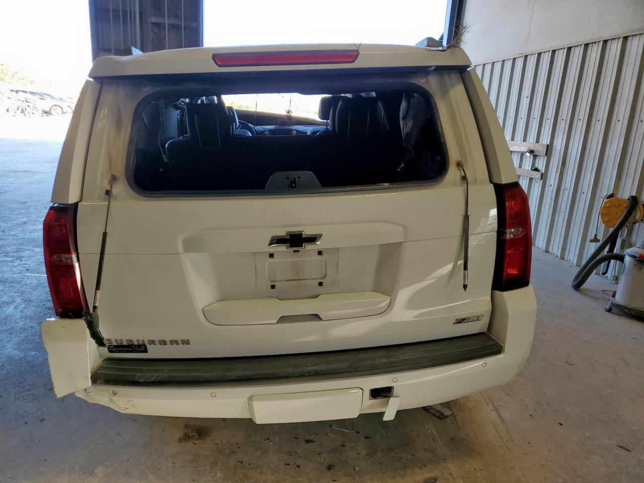 CHEVROLET SUBURBAN K1500 LT