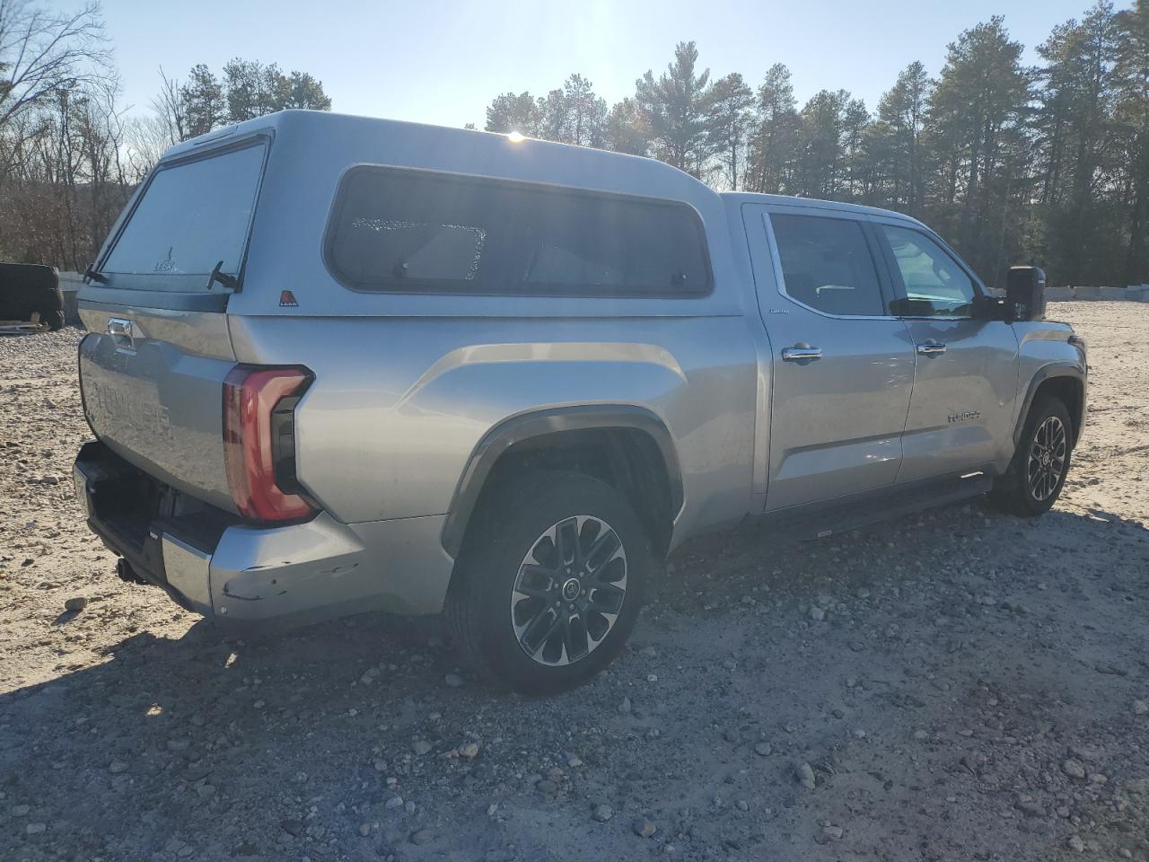 TOYOTA TUNDRA CREWMAX LIMITED