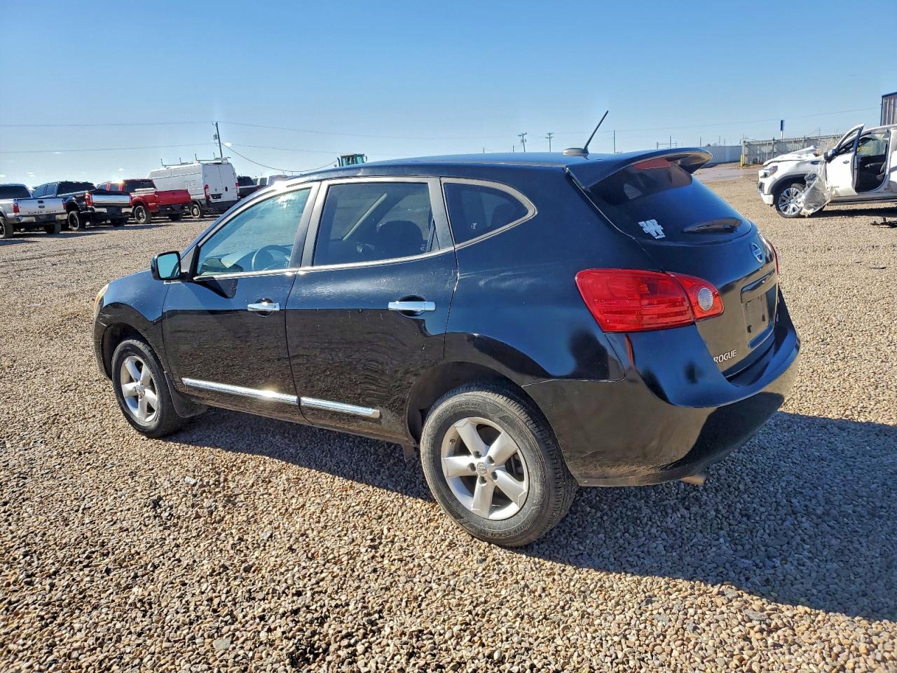 NISSAN ROGUE S
