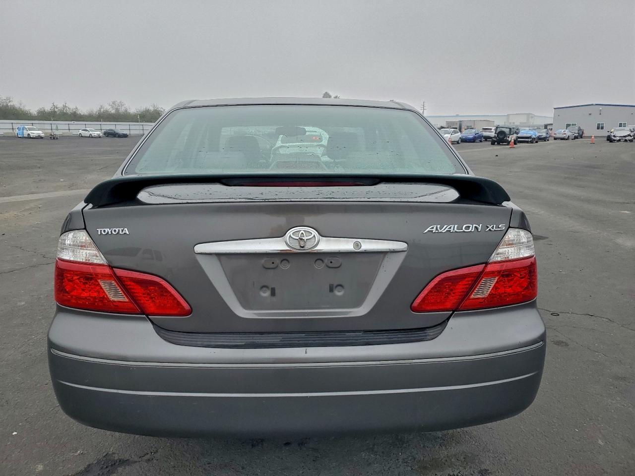 Lot #3302632044 2004 TOYOTA AVALON XL