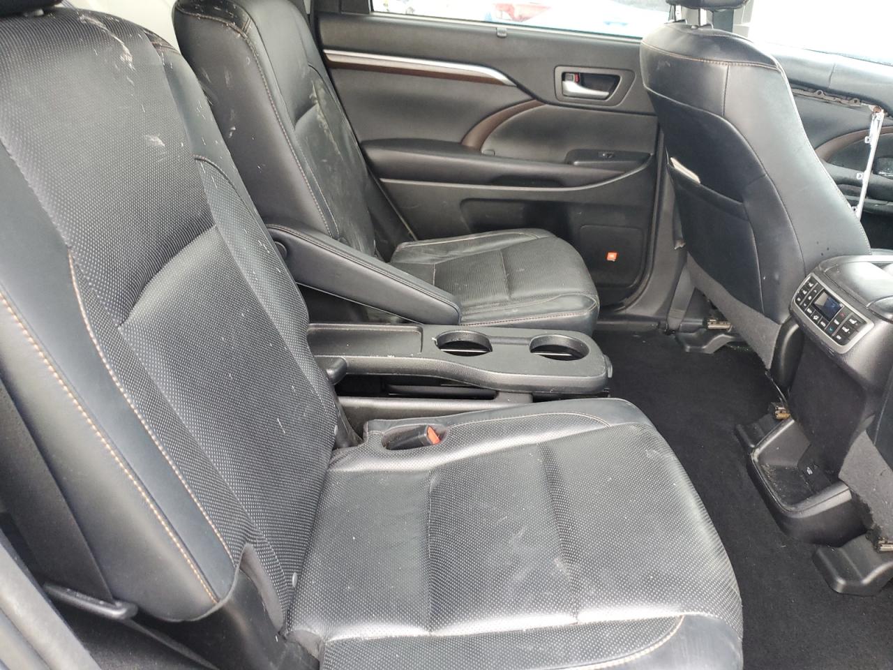 TOYOTA HIGHLANDER LIMITED