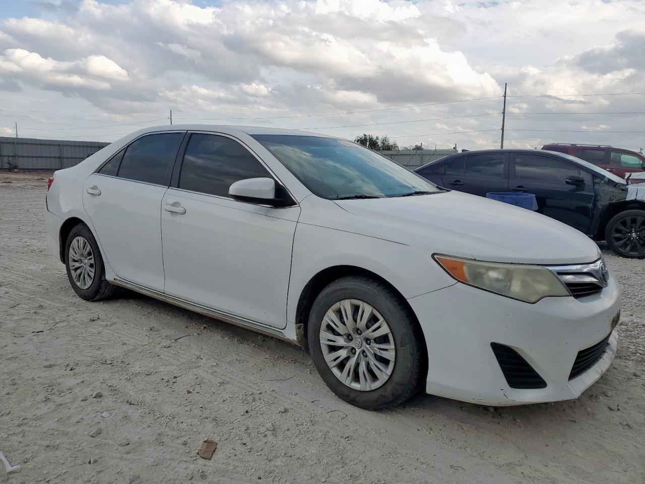 TOYOTA CAMRY L