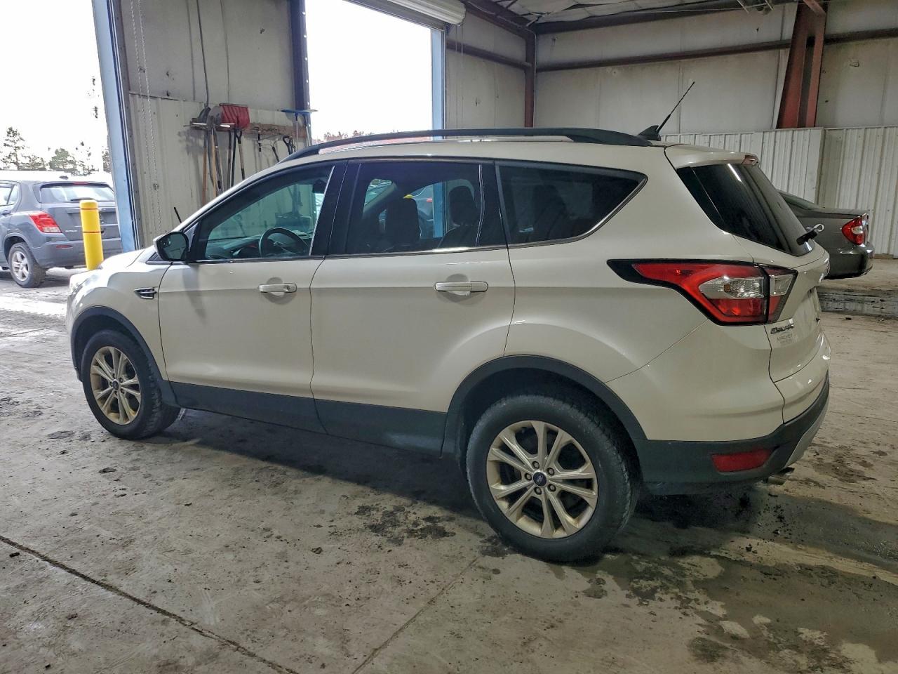 FORD ESCAPE SEL