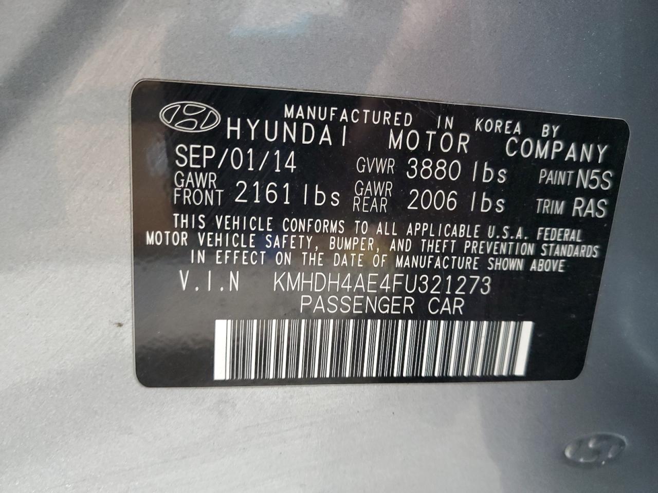 HYUNDAI ELANTRA SE