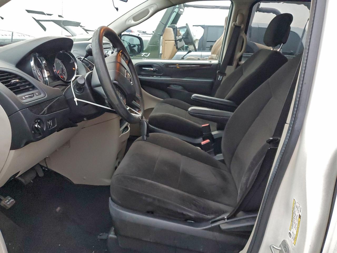 DODGE GRAND CARAVAN SE