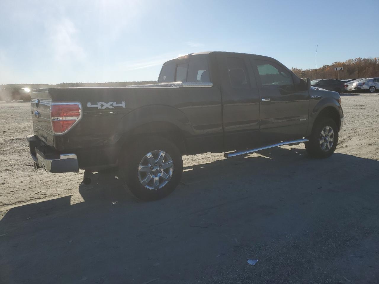 FORD F-150 SUPER CAB