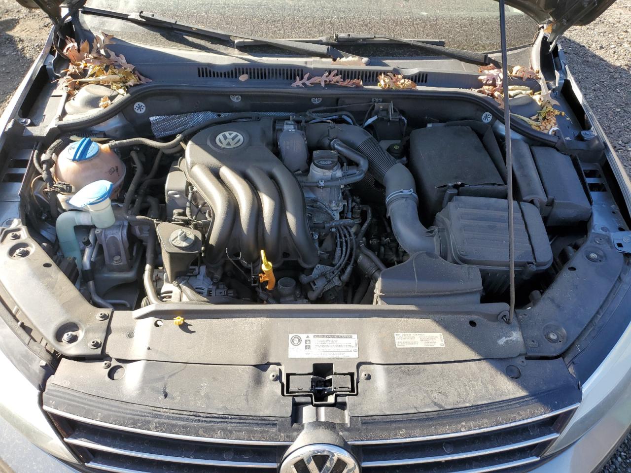 VOLKSWAGEN JETTA BASE