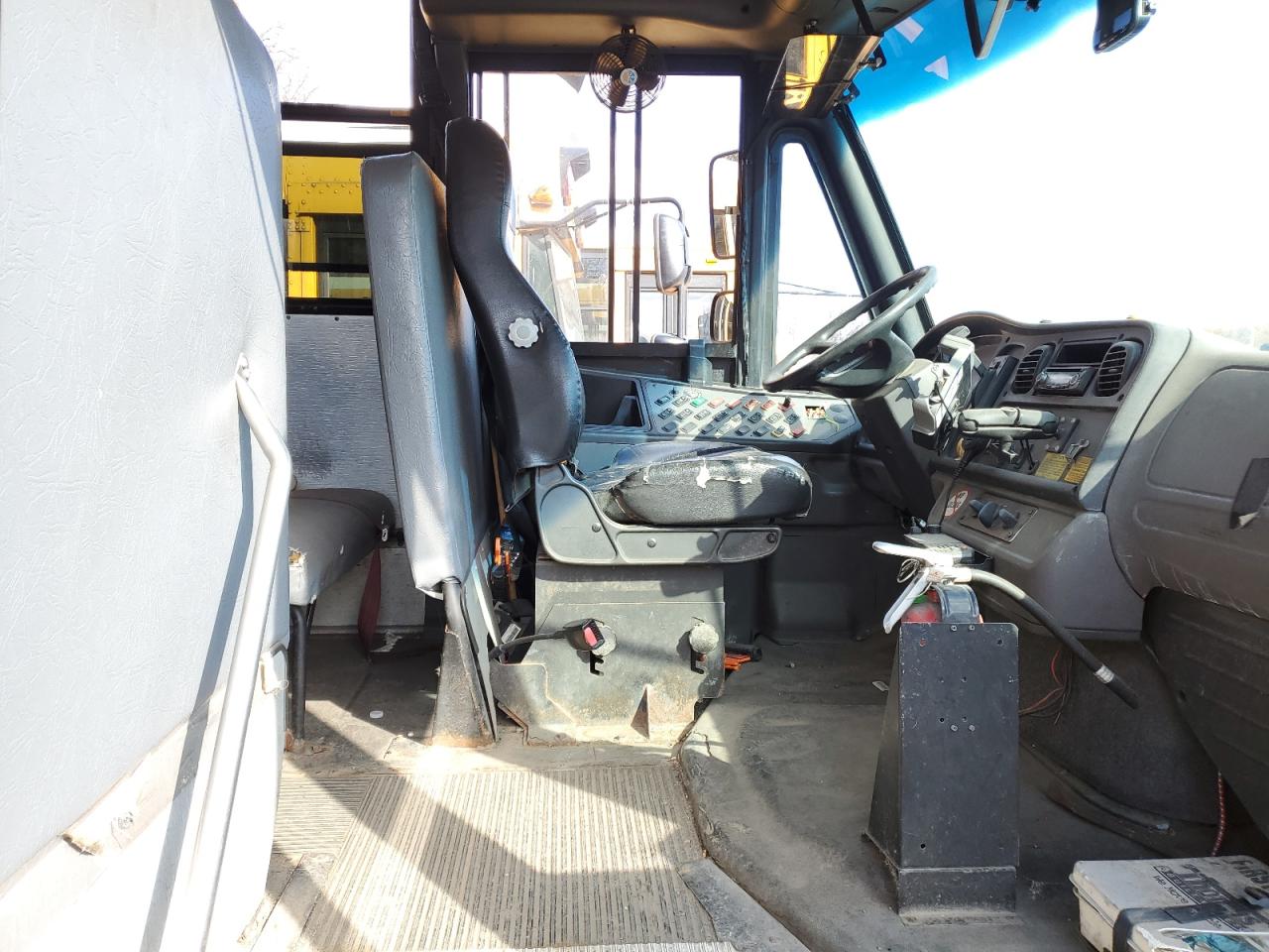 Lot #3291242019 2012 THOMAS SCHOOL BUS