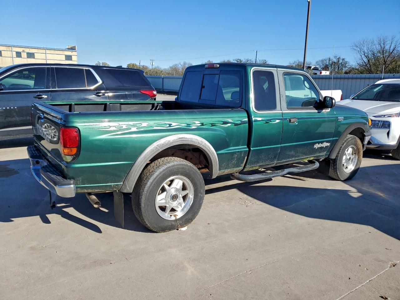 Lot #3298129143 1999 MAZDA B3000 CAB