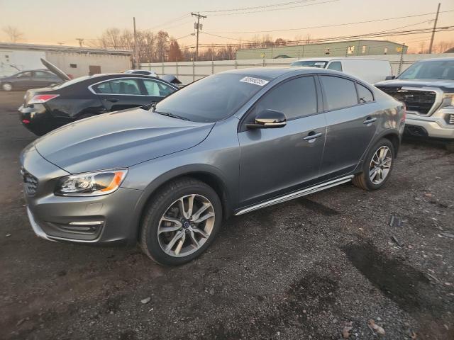 2018 VOLVO S60 CROSS #3315562785
