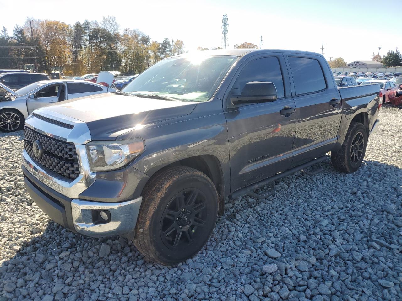 TOYOTA TUNDRA CREWMAX SR5