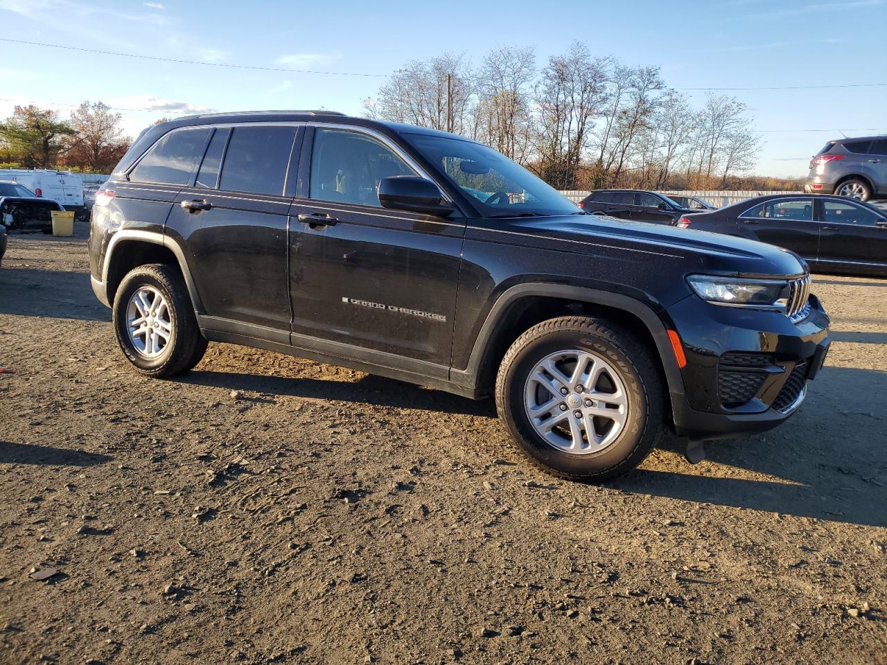 JEEP GRAND CHEROKEE LAREDO