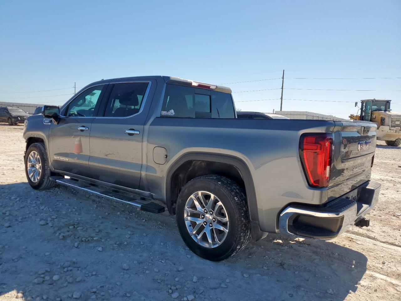 GMC SIERRA C1500 SLT