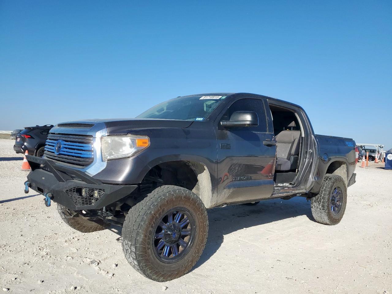 TOYOTA TUNDRA CREWMAX SR5