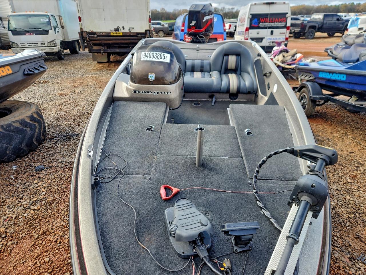 Lot #3308250156 2002 LAND ROVER BASSBOAT