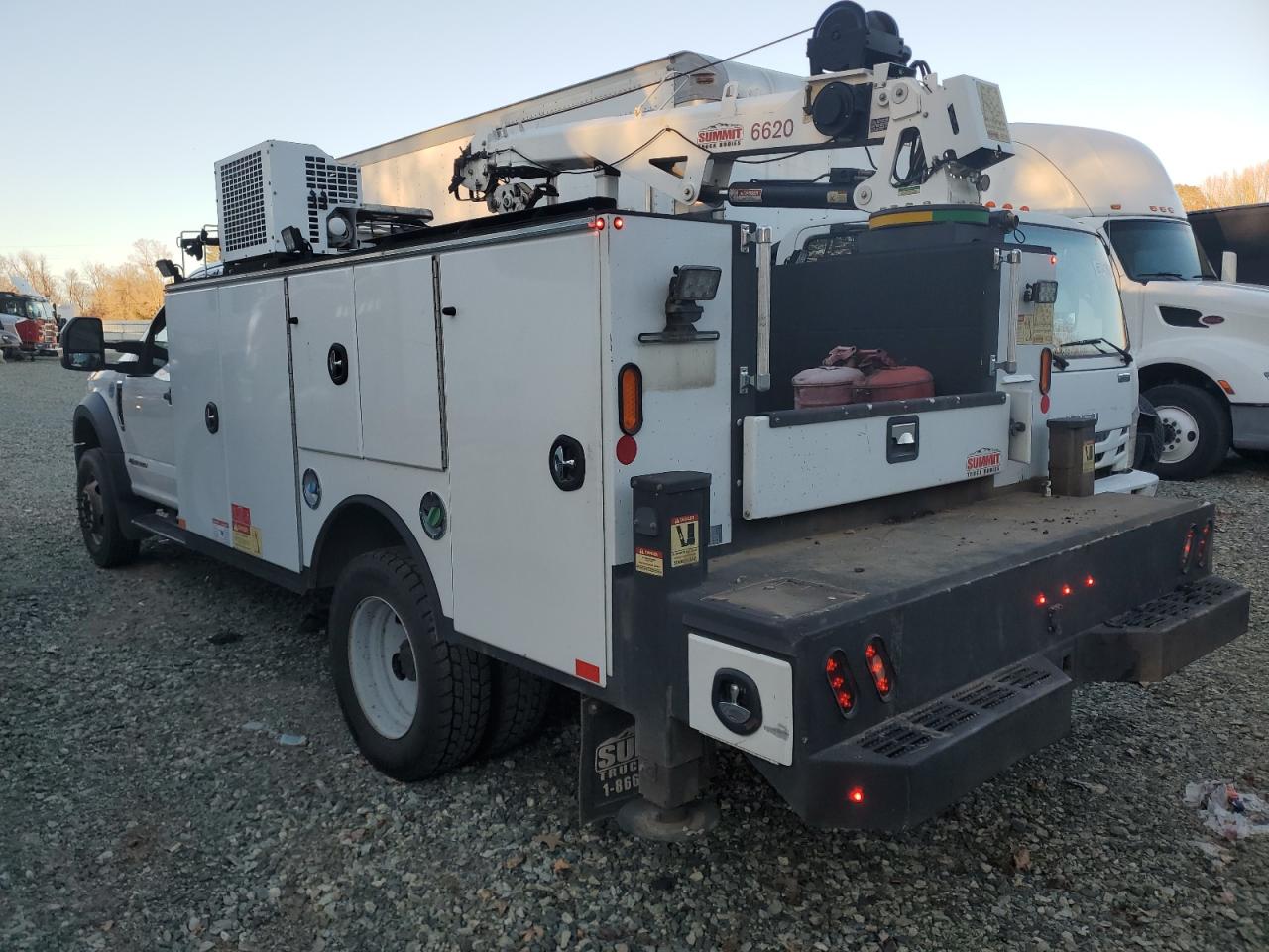 FORD F-550 SUPER DUTY