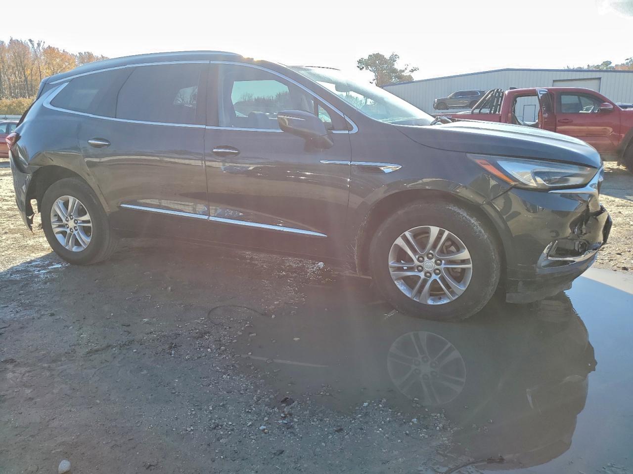 BUICK ENCLAVE ESSENCE