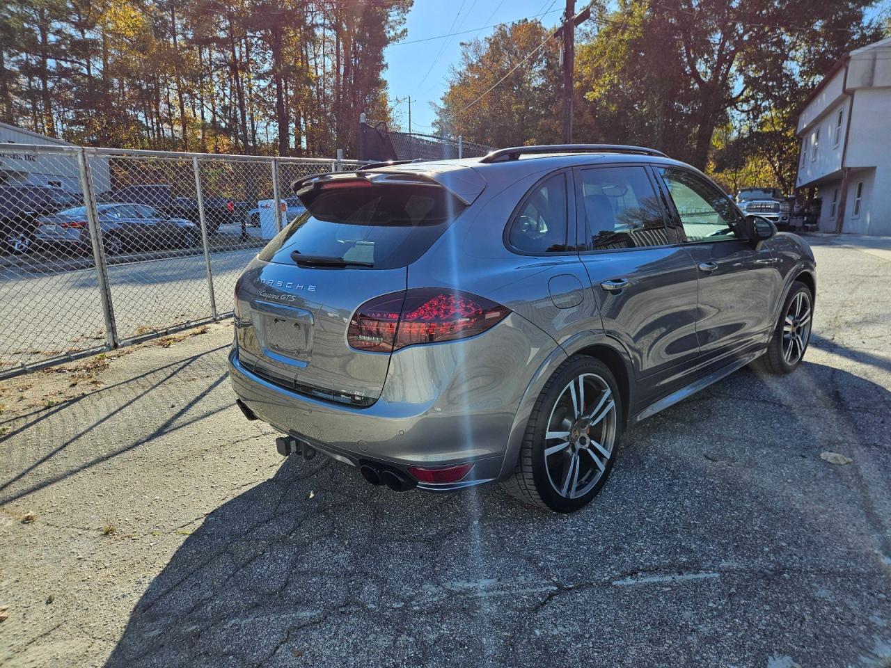 PORSCHE CAYENNE GTS