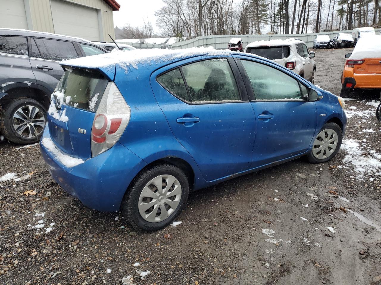 Lot #3309327995 2014 TOYOTA PRIUS C