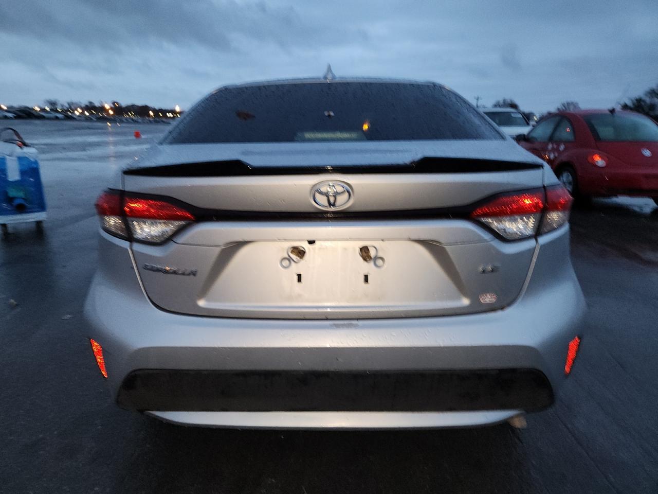 Lot #3311655256 2020 TOYOTA COROLLA LE