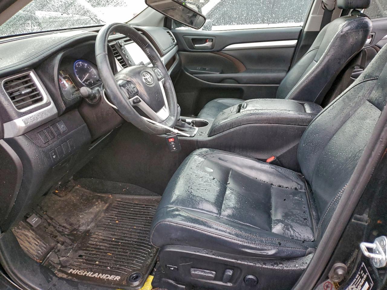 TOYOTA HIGHLANDER XLE