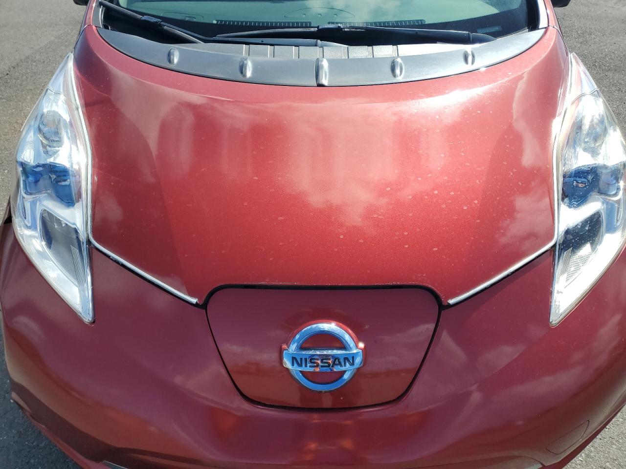 NISSAN LEAF S
