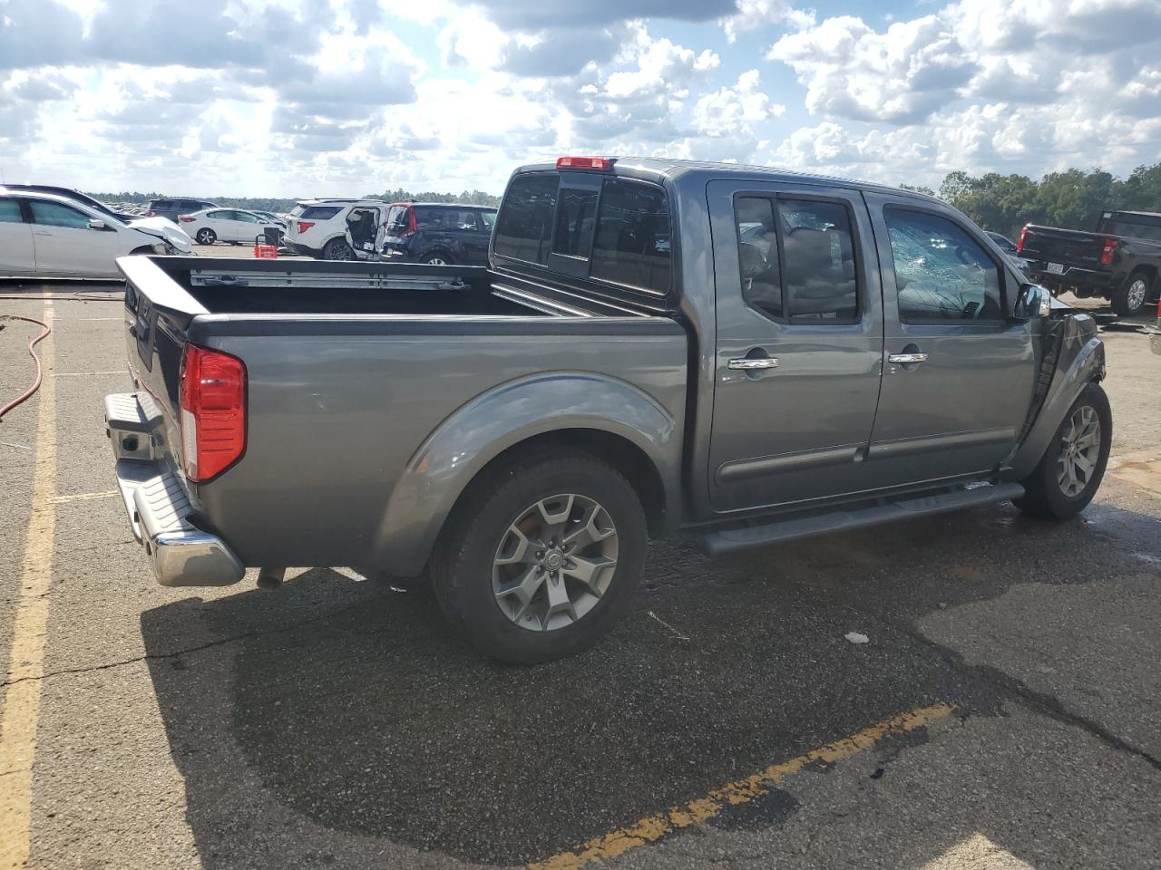 NISSAN FRONTIER S