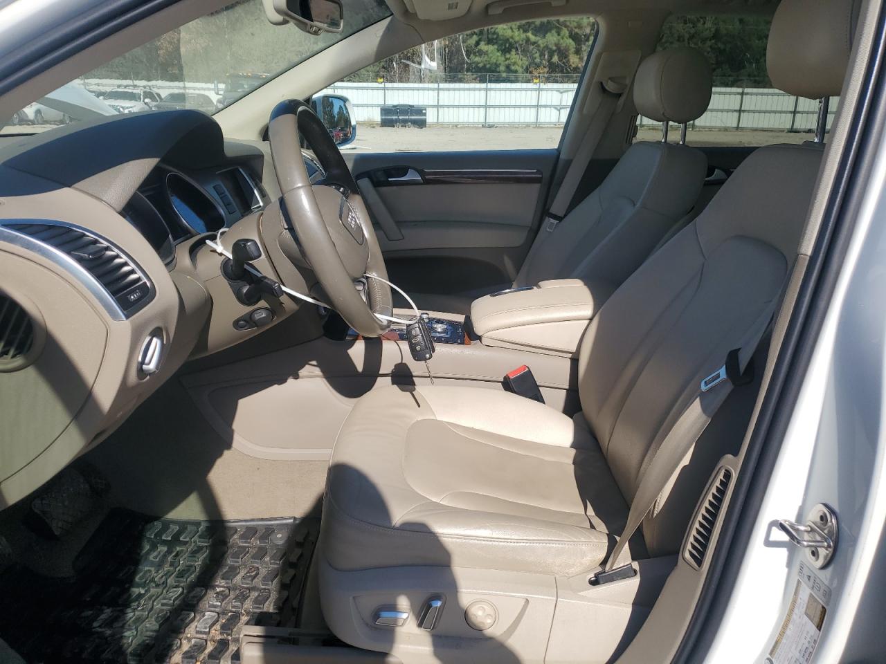 AUDI Q7 PREMIUM PLUS