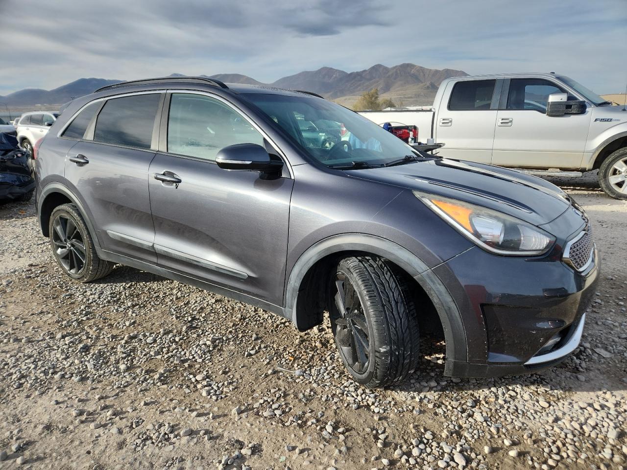 KIA NIRO EX
