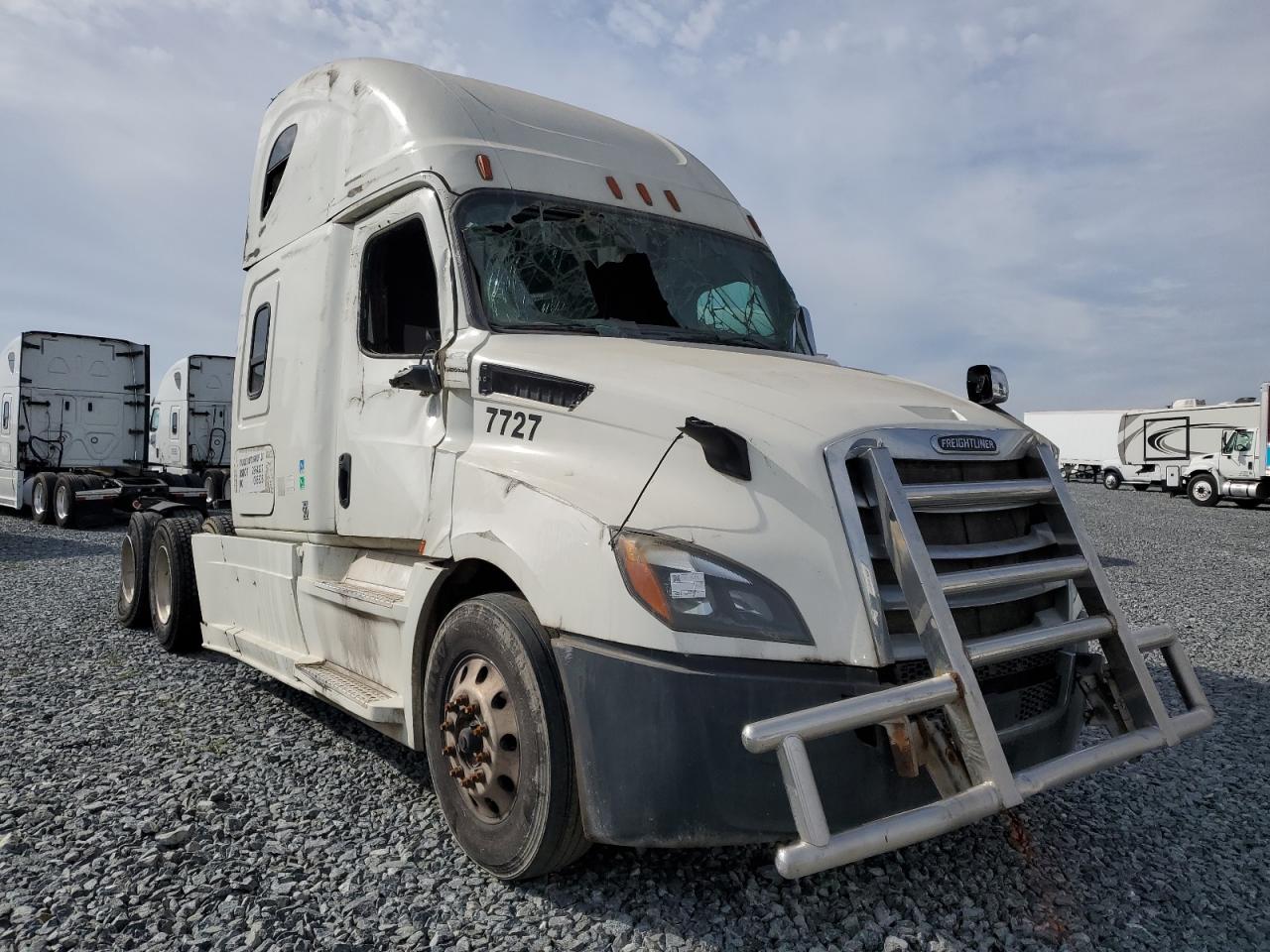 Lot #3287273011 2019 FREIGHTLINER CASCADIA 1