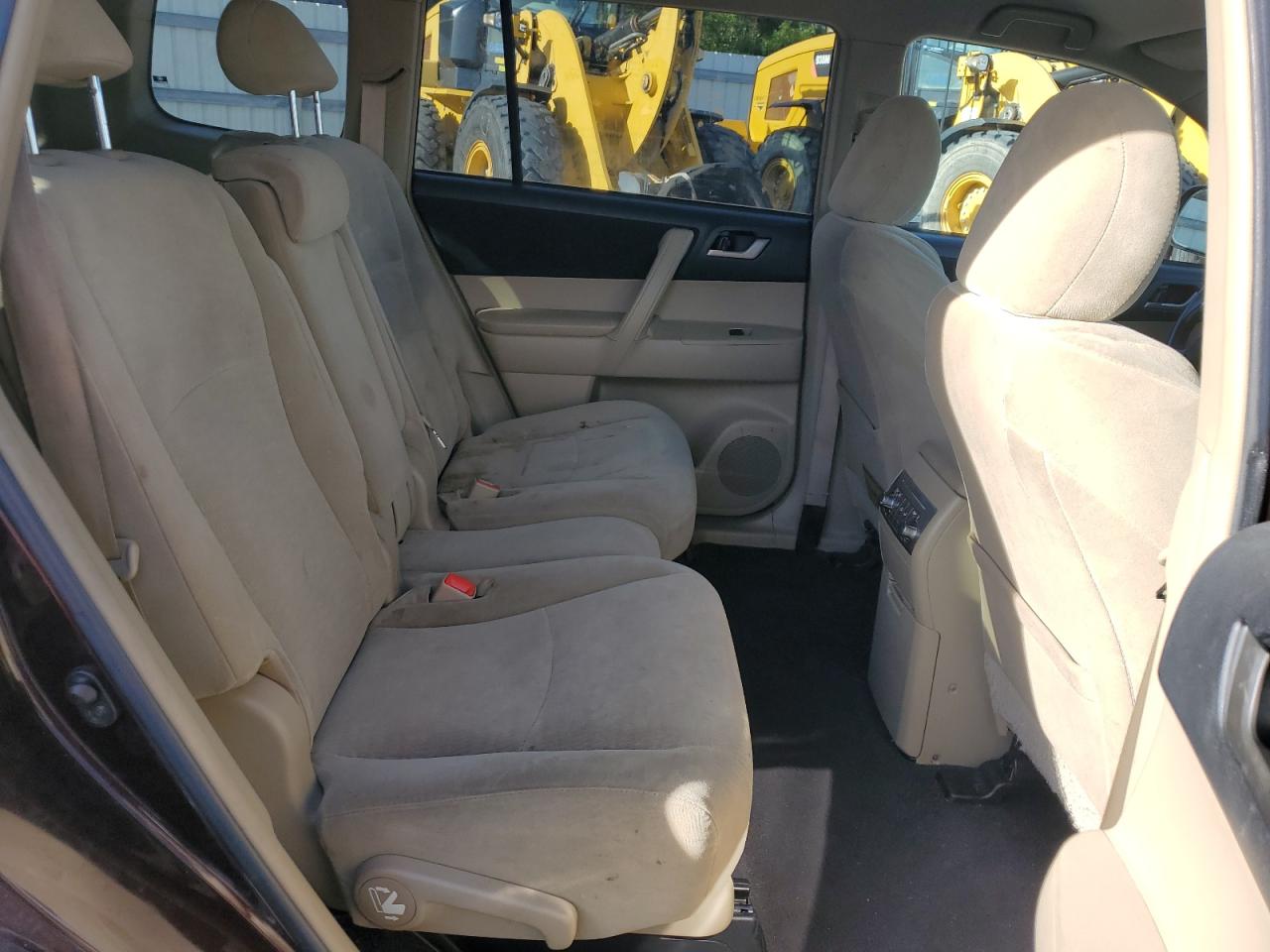 TOYOTA HIGHLANDER BASE