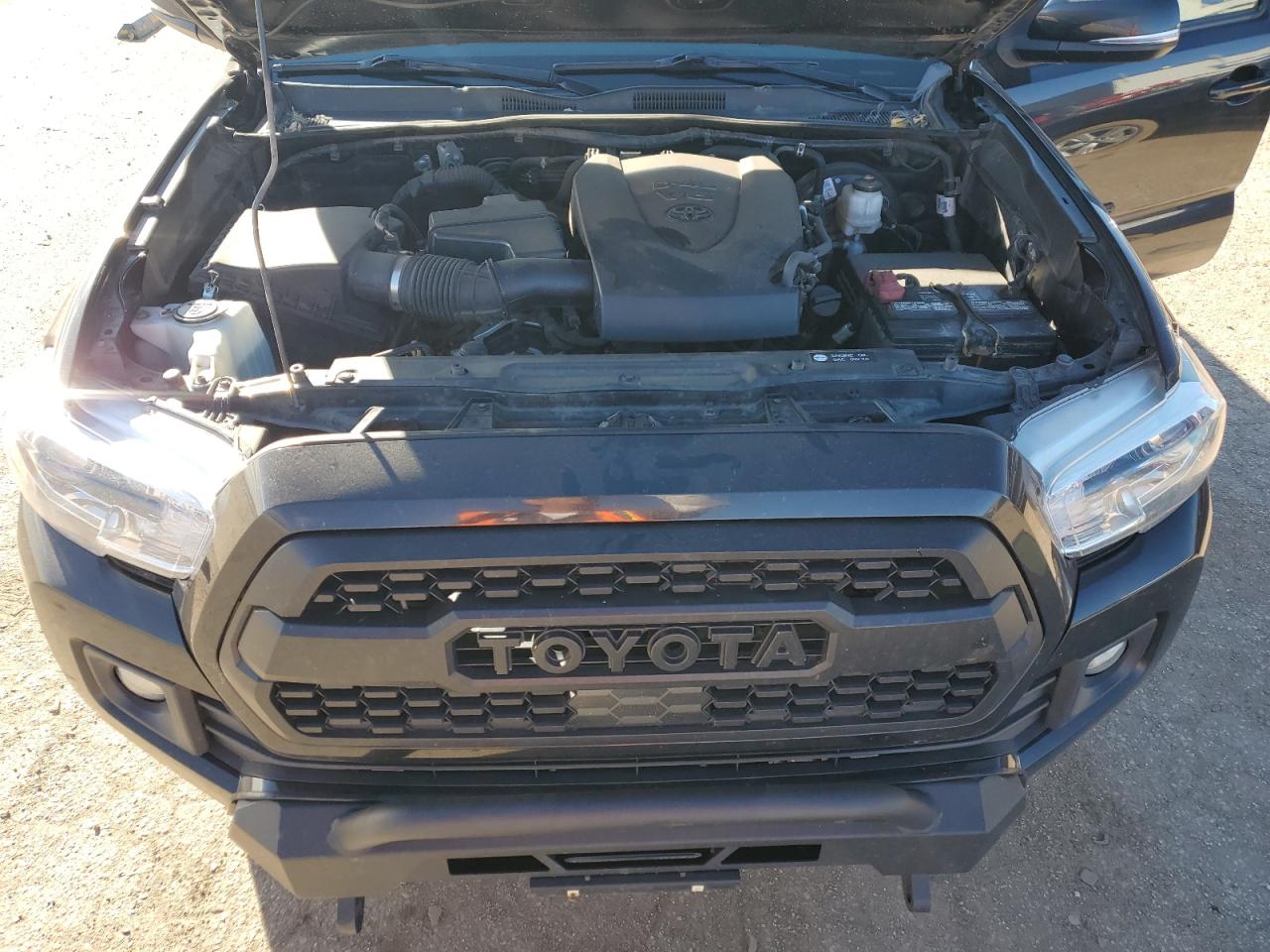 TOYOTA TACOMA DOUBLE CAB