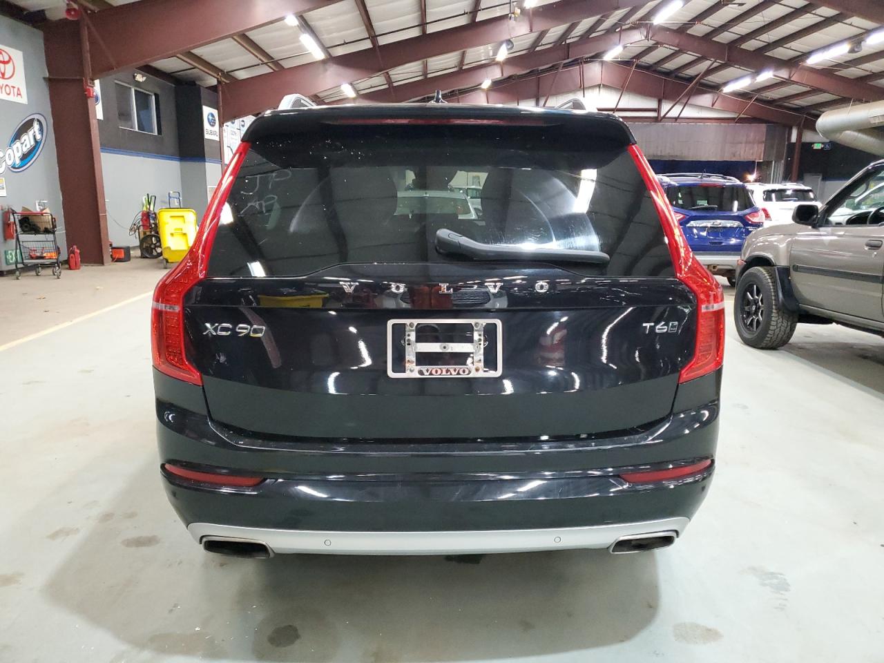 VOLVO XC90 T6 MOMENTUM