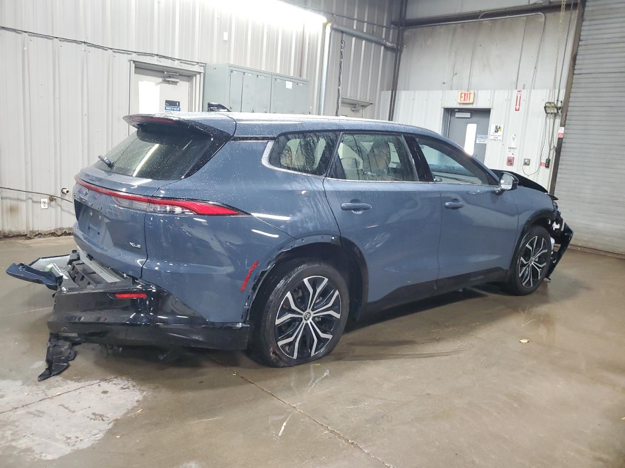 Lot #3296410674 2025 TOYOTA CROWN SIGN