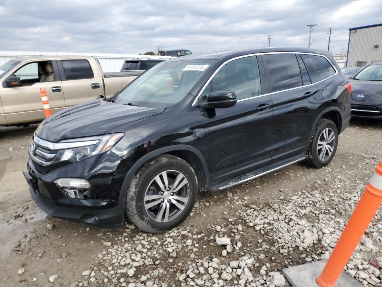 Lot #3309451963 2017 HONDA PILOT EXL