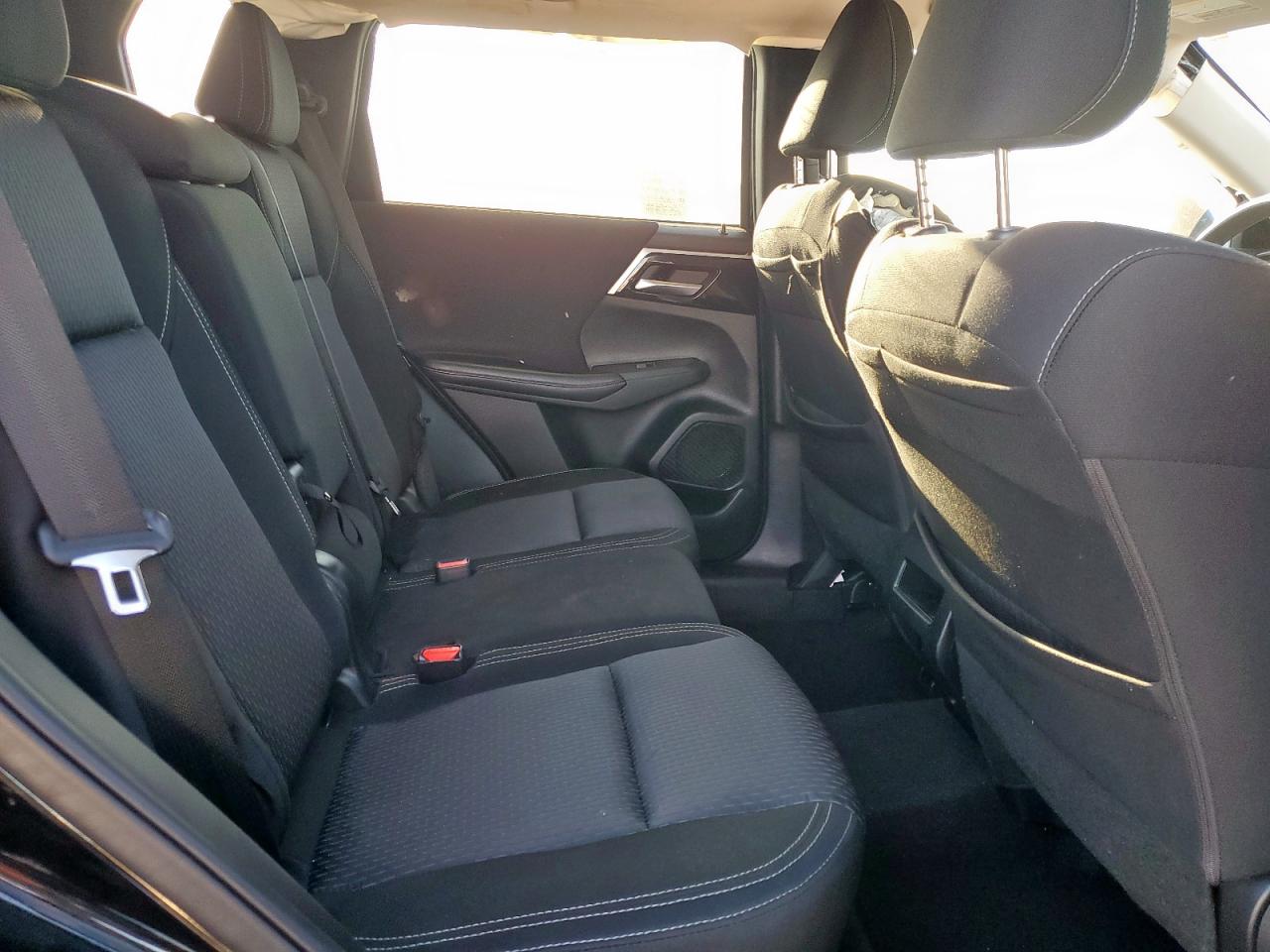 MITSUBISHI OUTLANDER ES