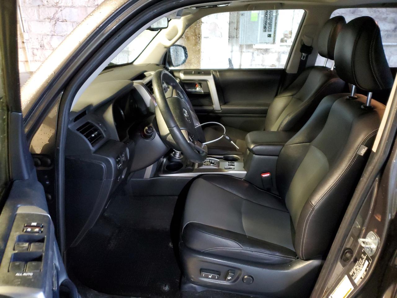 TOYOTA 4RUNNER SR5/SR5 PREMIUM