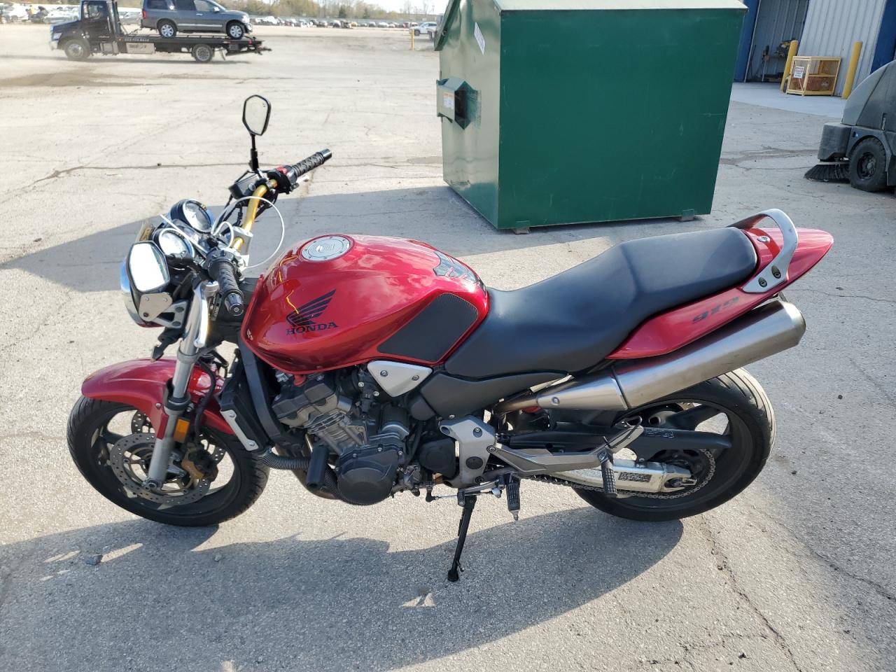 Lot #3284116570 2006 HONDA CB900F