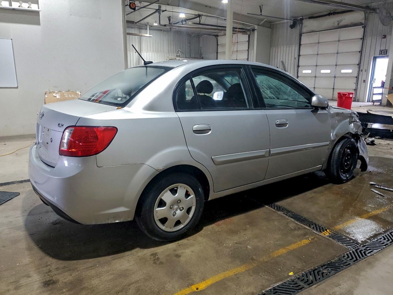 KIA RIO BASE